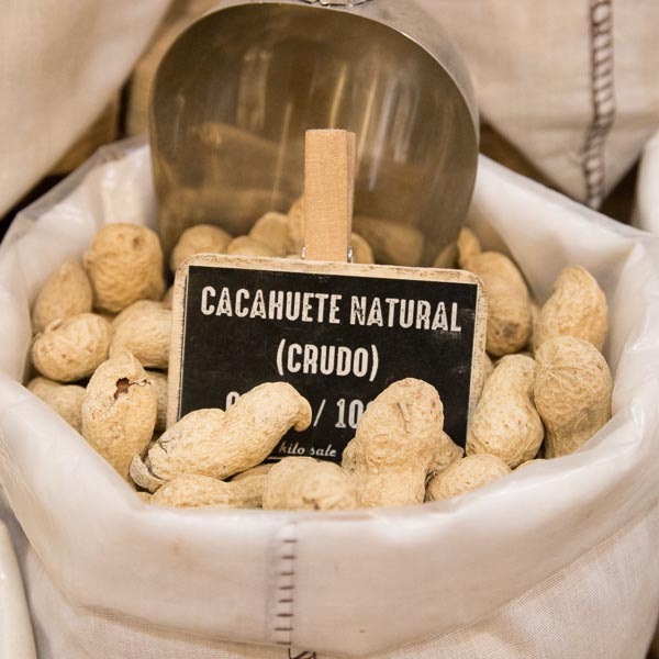 Cacahuete natural crudo a granel