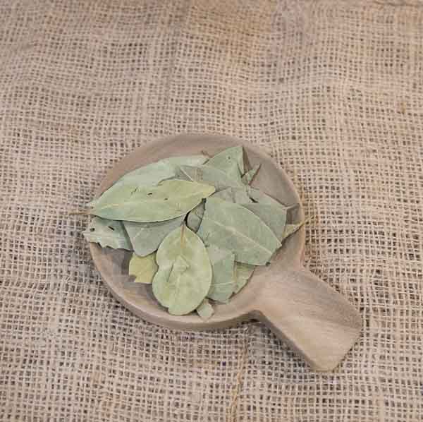Hojas de laurel a granel