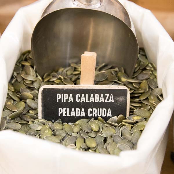Pipas de calabaza peladas crudas a granel