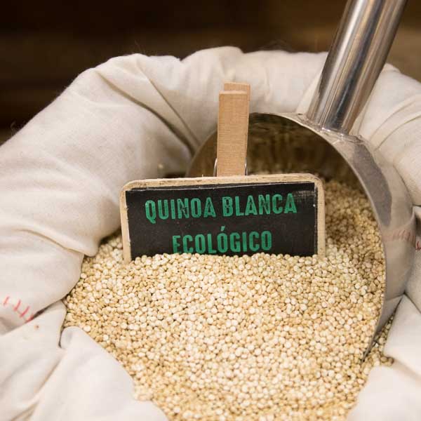 Organic white quinoa