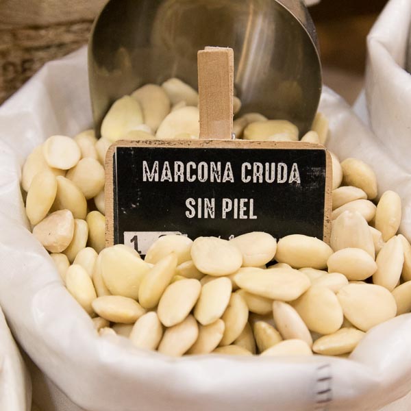 Almendra marcona cruda sin piel a granel
