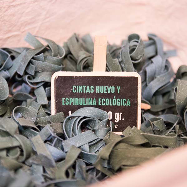 Cintas de huevo y espirulina ecologicas a granel