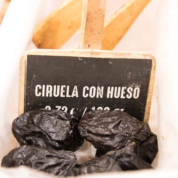 Ciruela con hueso a granel