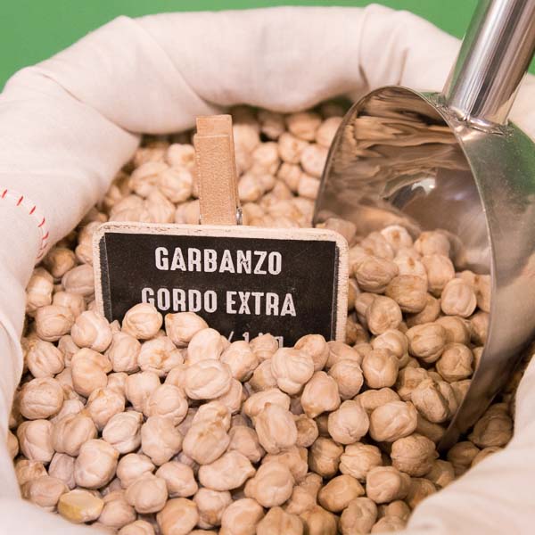 Extra Large Chickpeas 34/36