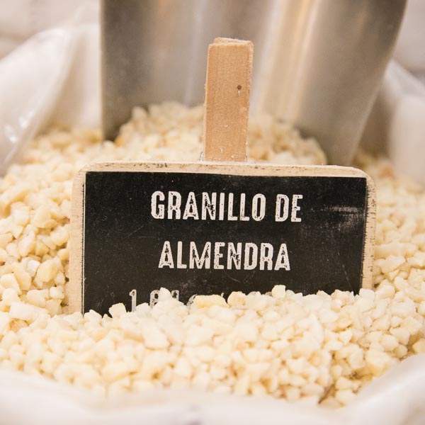 Granillo de almendras (trocitos) a granel