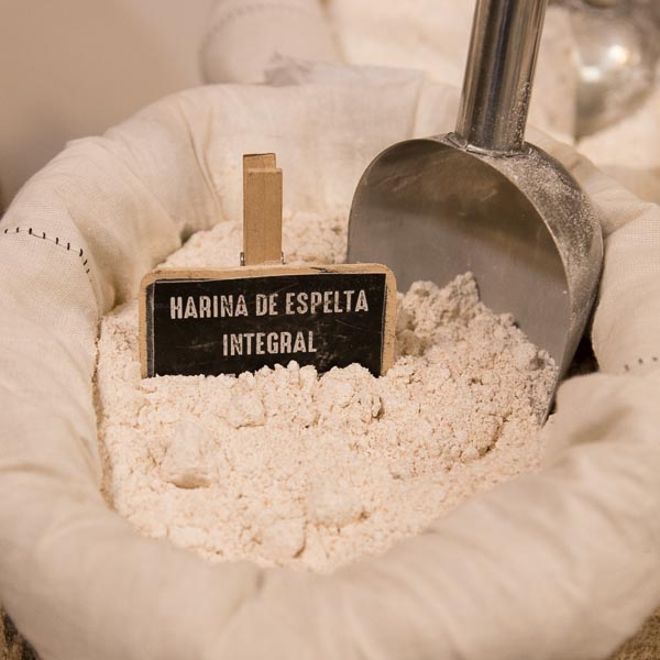 Harina de espelta integral a granel
