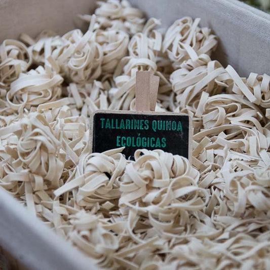 Organic quinoa noodles