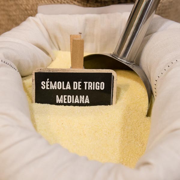Sémola de trigo mediana